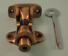 THD107L/AB Brighton "London Type" Fastener, Locking in Antique Brass