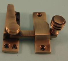 THD184/AB Straight Arm Fastener - Non Locking - Reeded Knob in Antique Brass