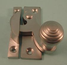 THD113/SCP Claw Fastener - Reeded Knob - Non Locking in Satin Chrome 