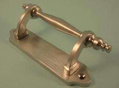 THD276/SCP Sash Handle - Traditional in Satin Chrome 